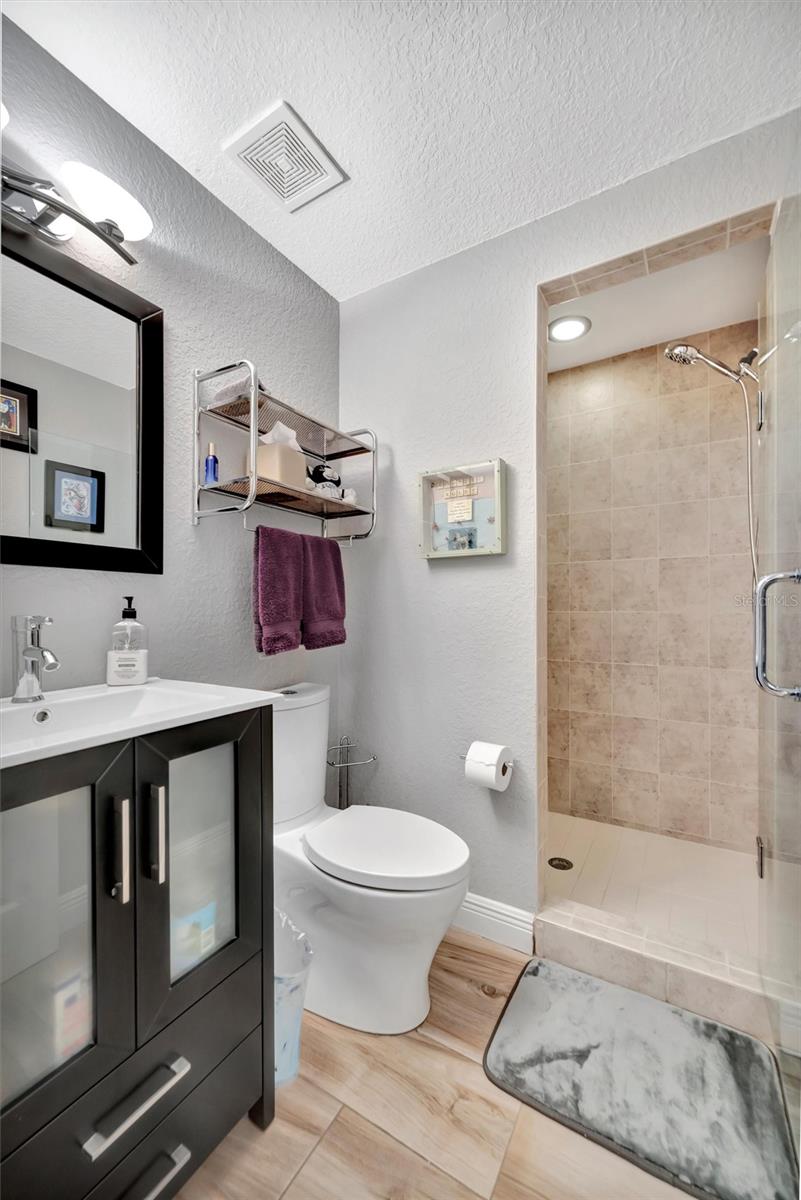 ISLAND TWNHMS TREASURE ISLAND - Residential