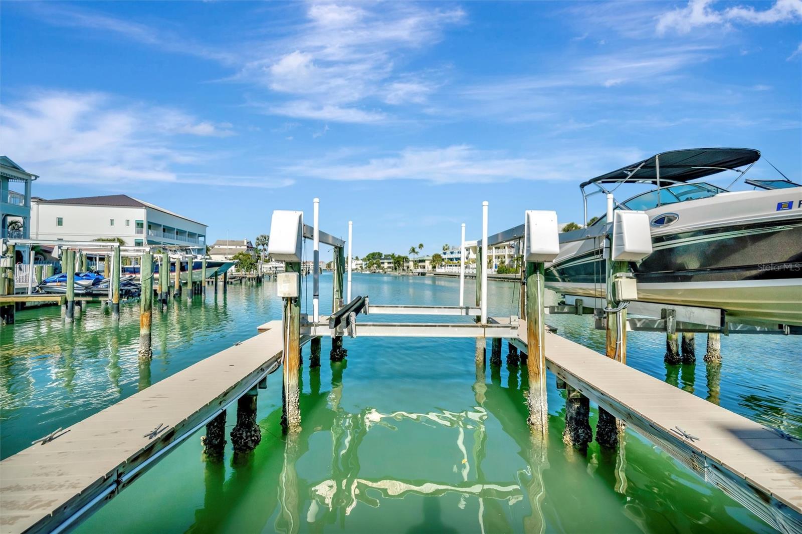 ISLAND TWNHMS TREASURE ISLAND - Residential