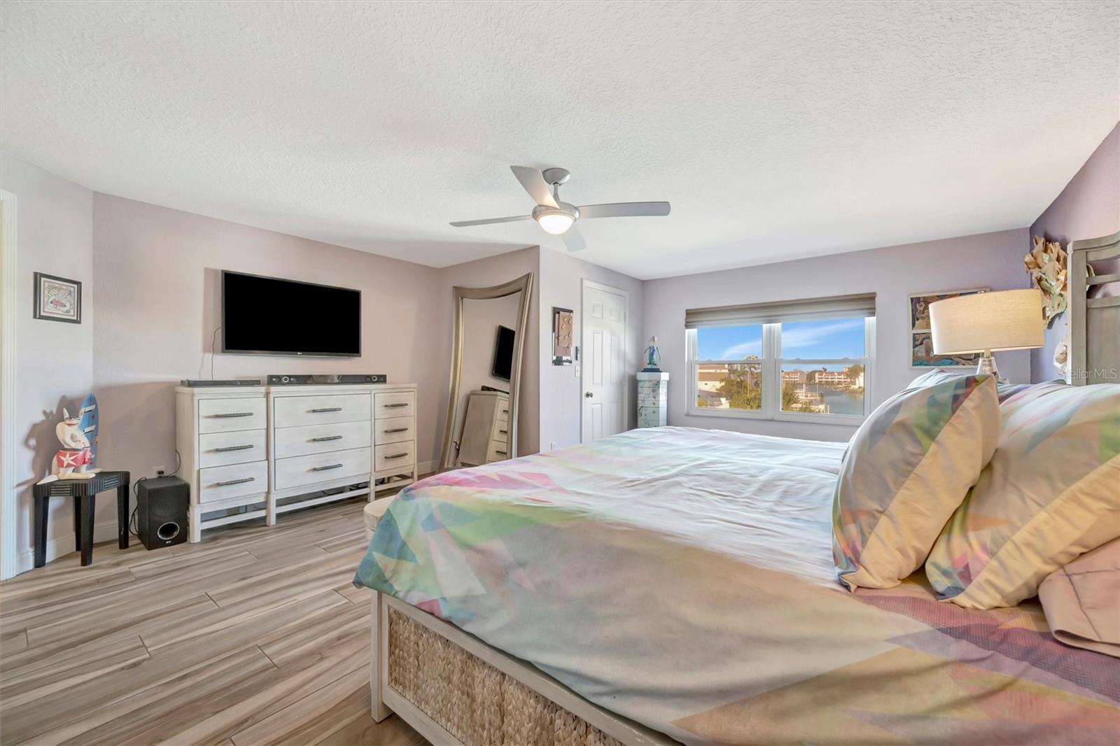 ISLAND TWNHMS TREASURE ISLAND - Residential