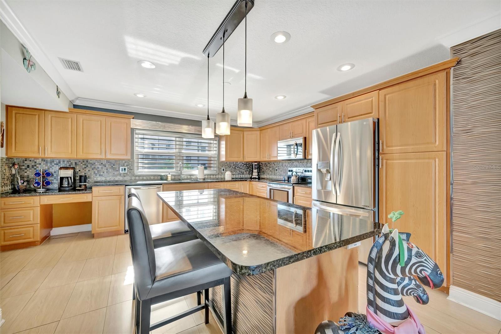 ISLAND TWNHMS TREASURE ISLAND - Residential