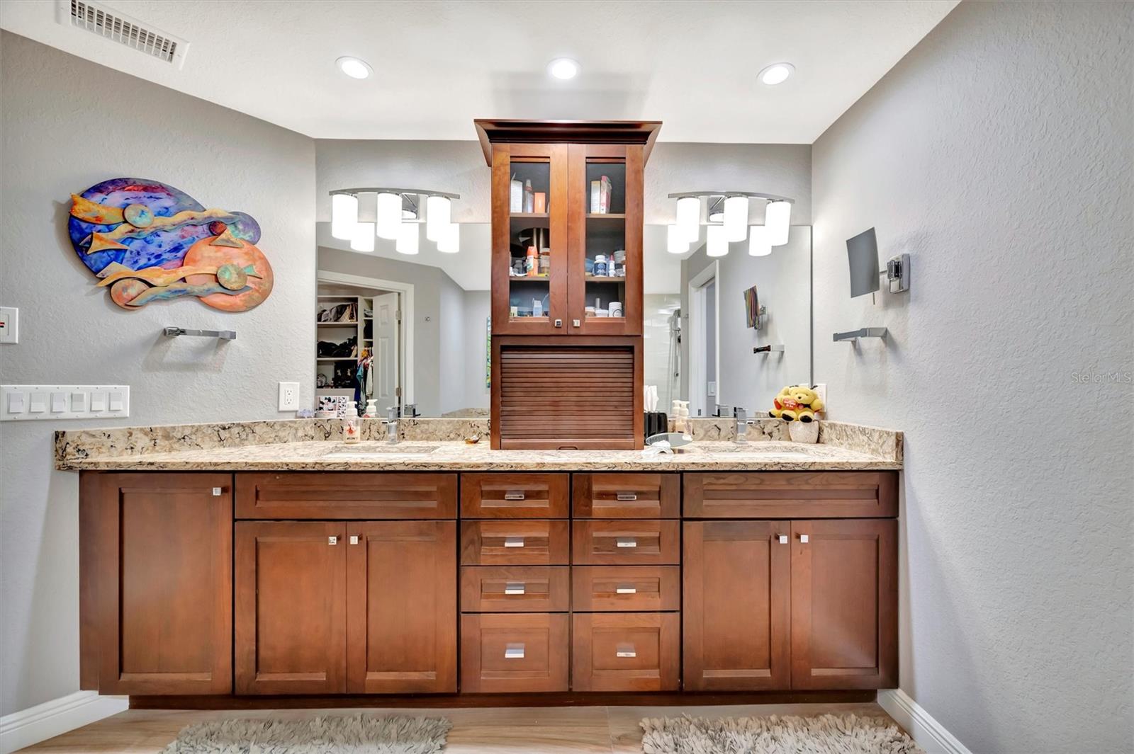 ISLAND TWNHMS TREASURE ISLAND - Residential