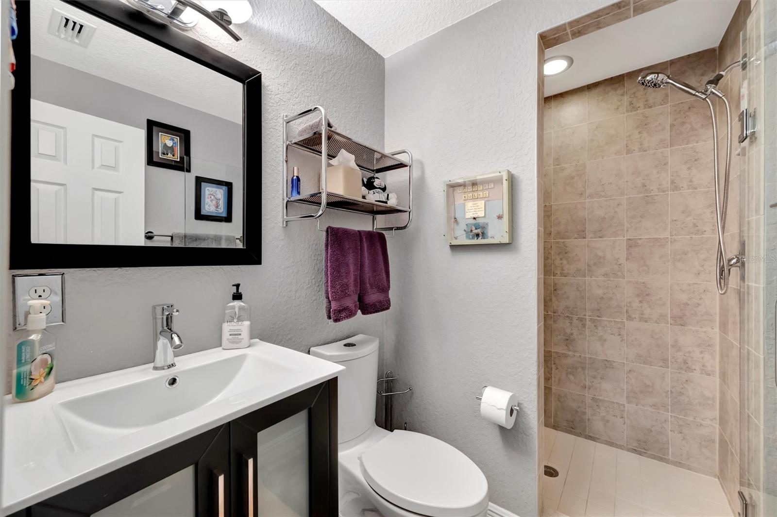 ISLAND TWNHMS TREASURE ISLAND - Residential