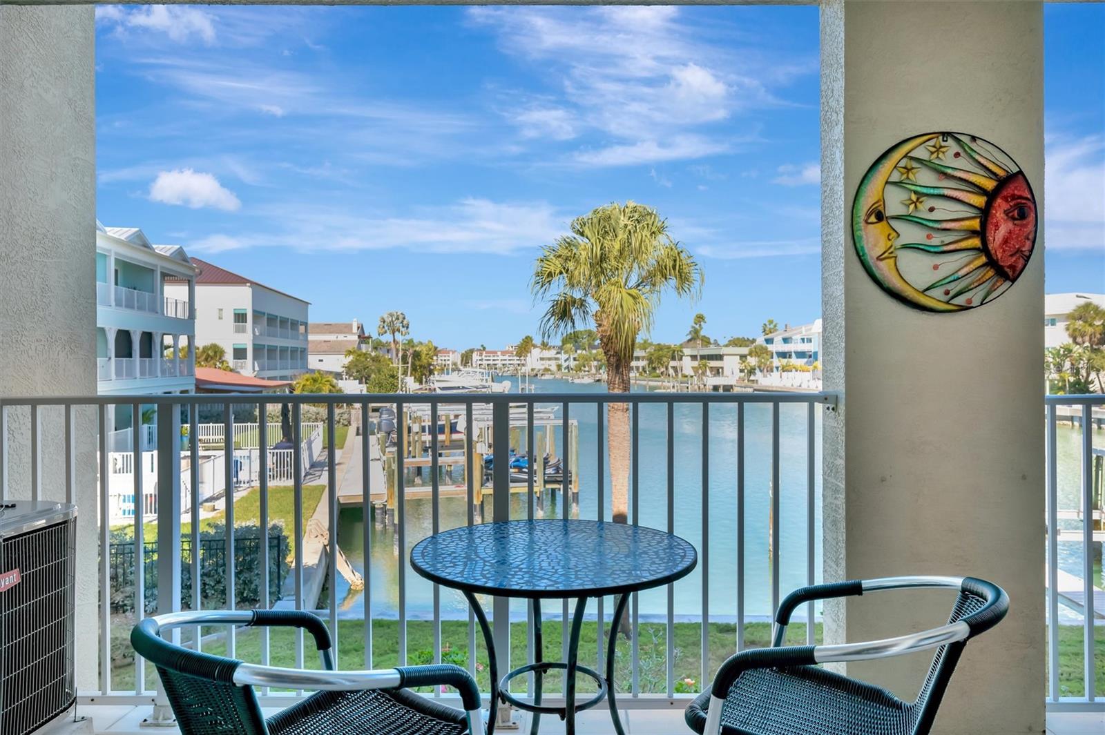 ISLAND TWNHMS TREASURE ISLAND - Residential