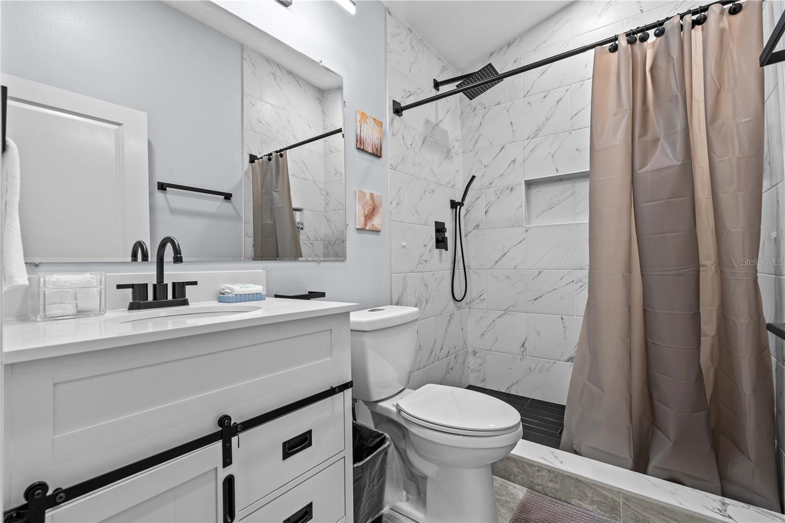 TAMPA OVERLOOK - Residential Lease