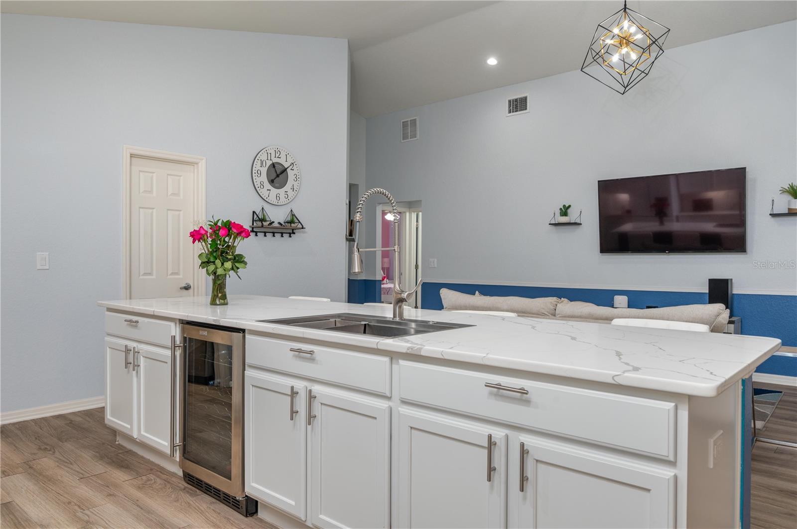 LAKES TR 04 - Residential Lease