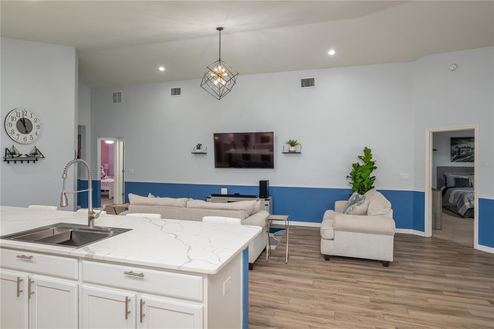 LAKES TR 04 - Residential Lease