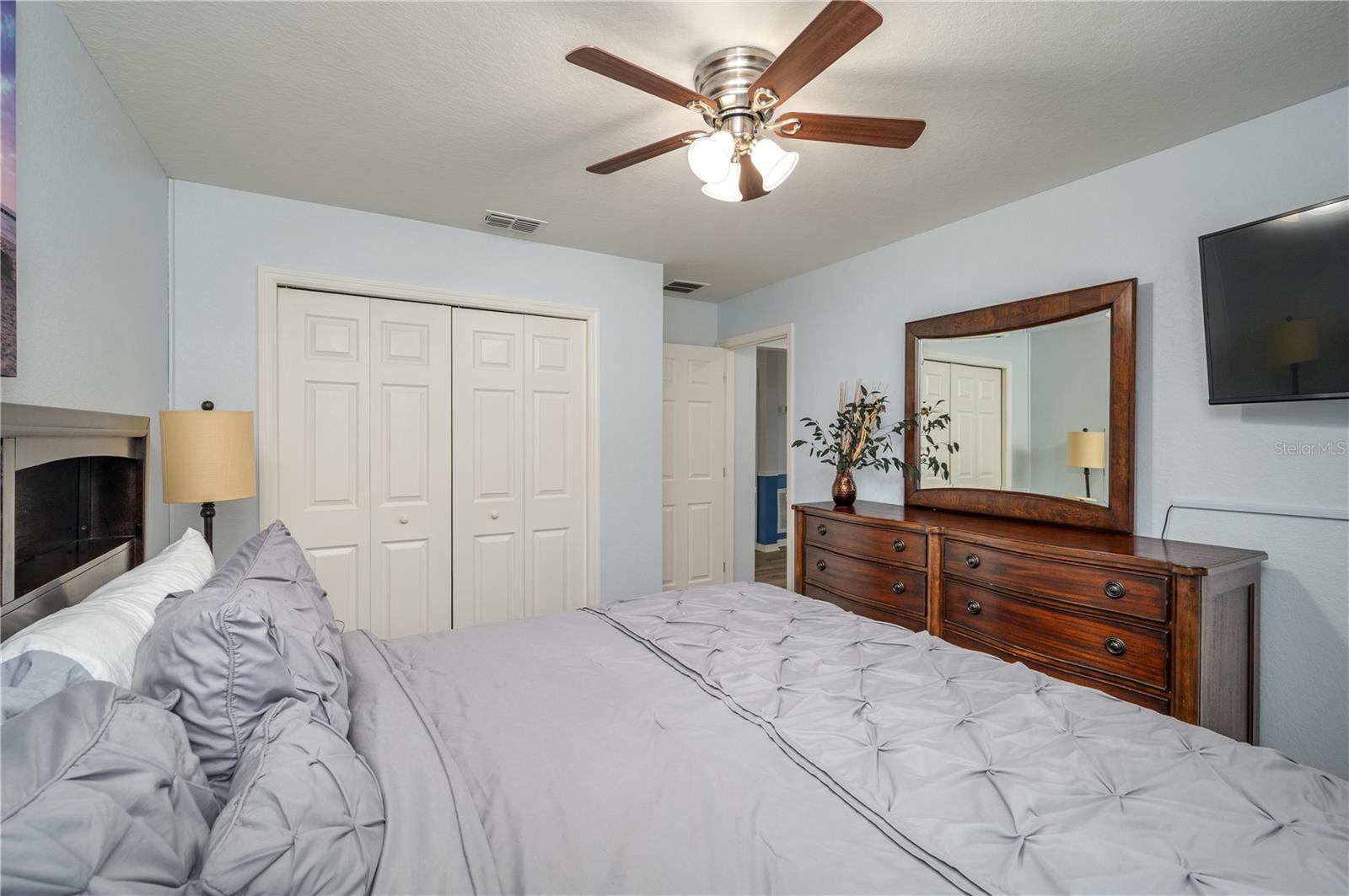 LAKES TR 04 - Residential Lease