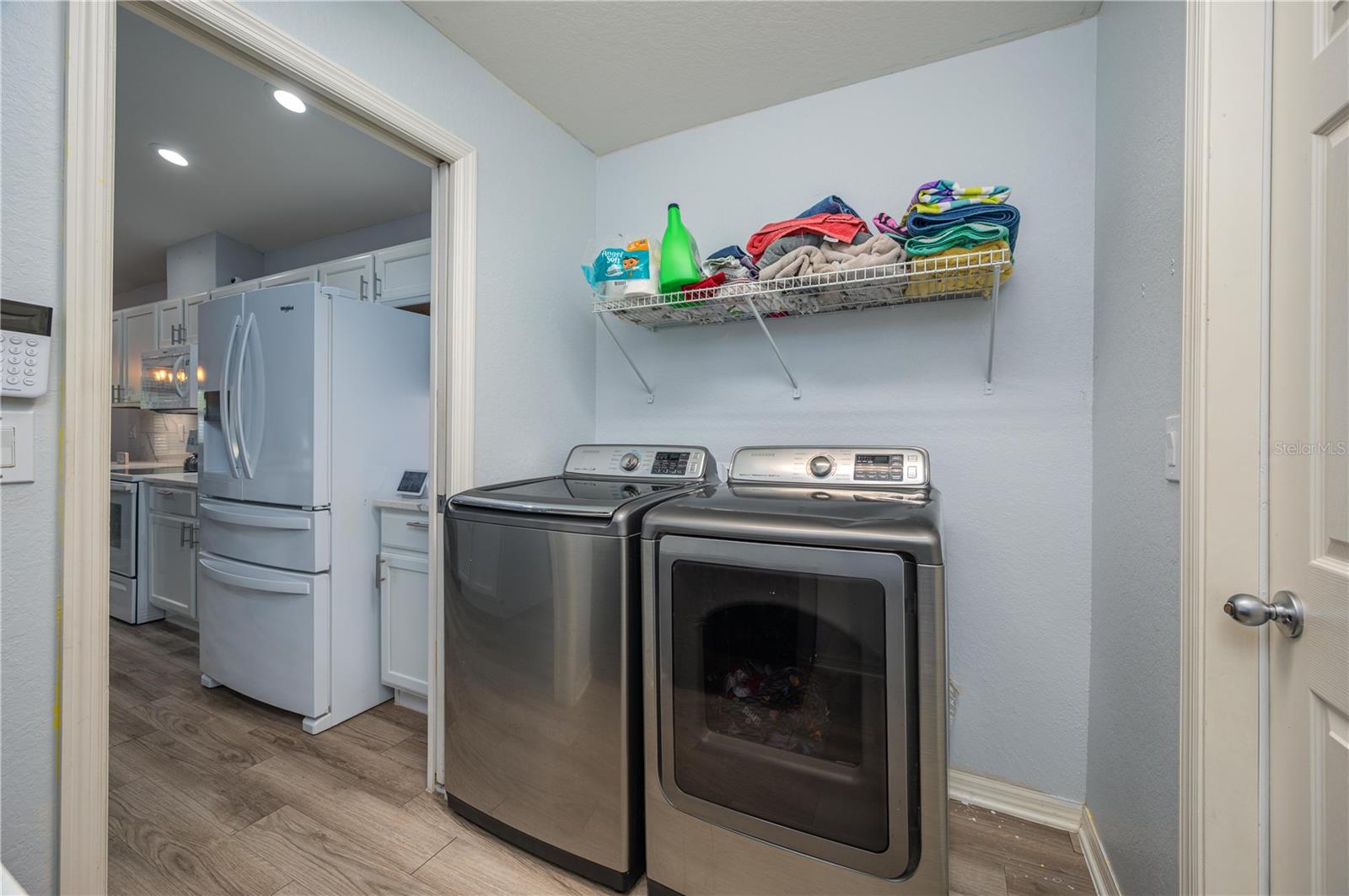 LAKES TR 04 - Residential Lease