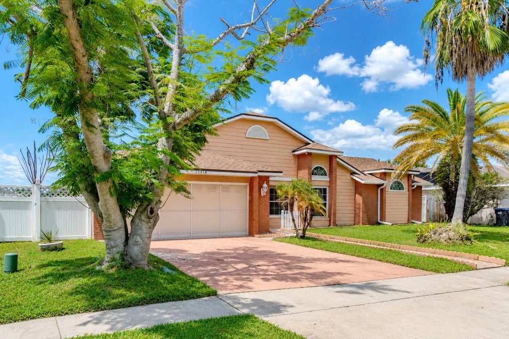 Photo of 14918 Prairie Rose Court, Orlando, FL 32824 (MLS # O6437389)