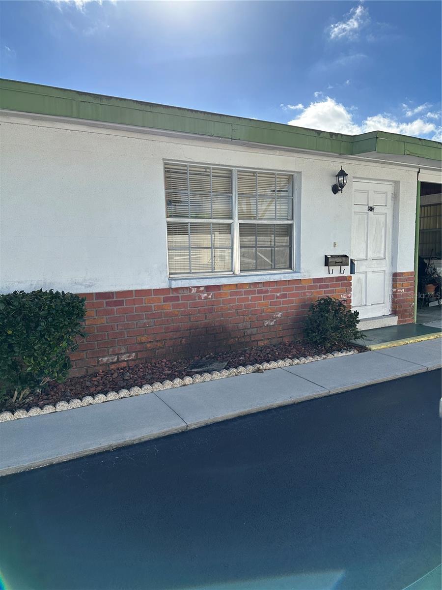 TOWNHOUSE NORTHWEST - Residential