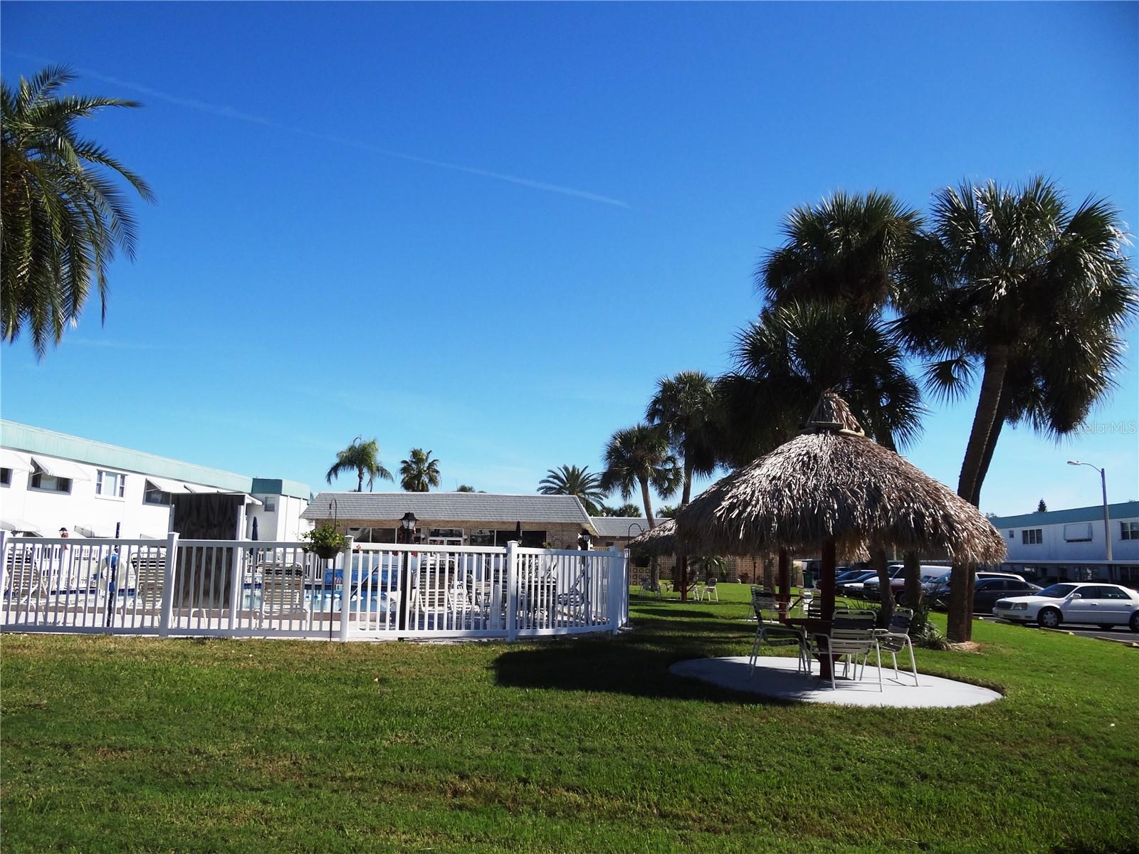 PARADISE SHORES - Residential Lease