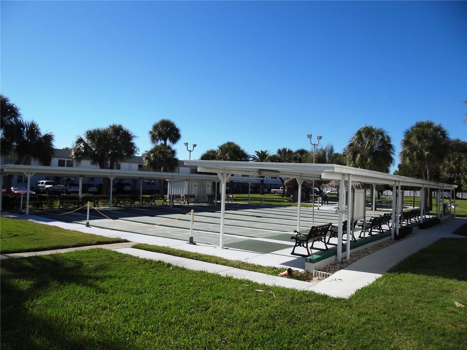 PARADISE SHORES - Residential Lease