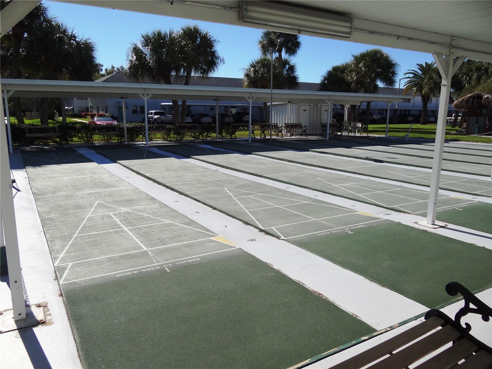 PARADISE SHORES - Residential Lease