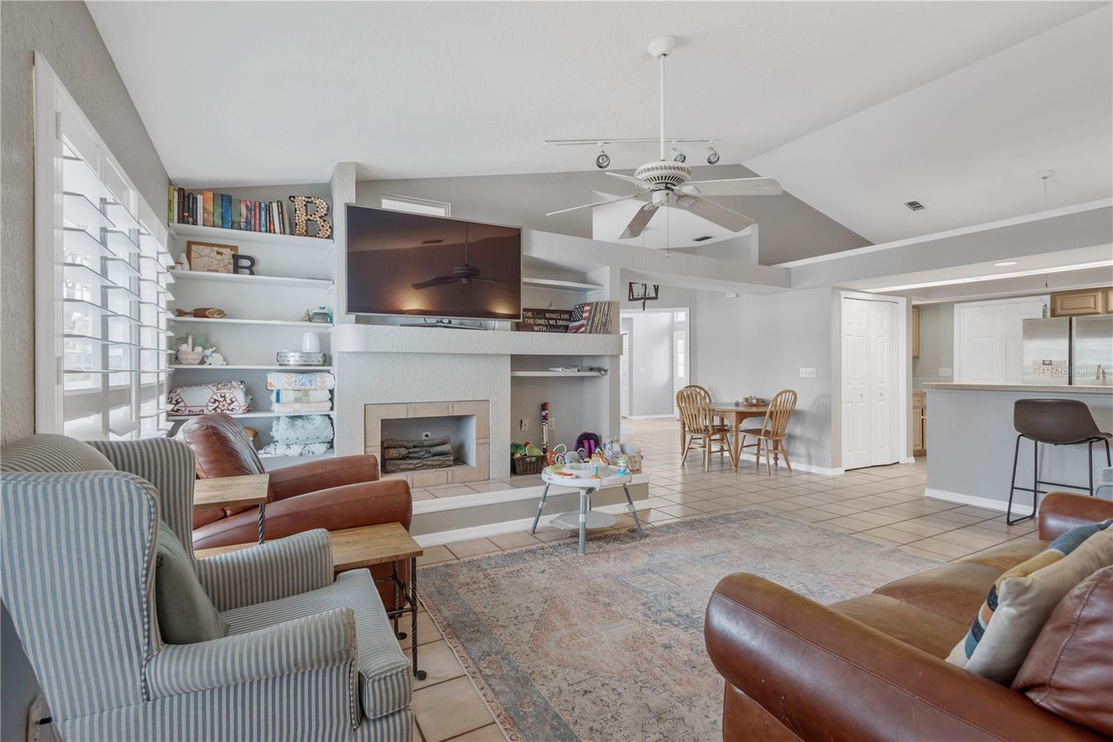 BUCKHORN SECOND ADD UNIT - Residential