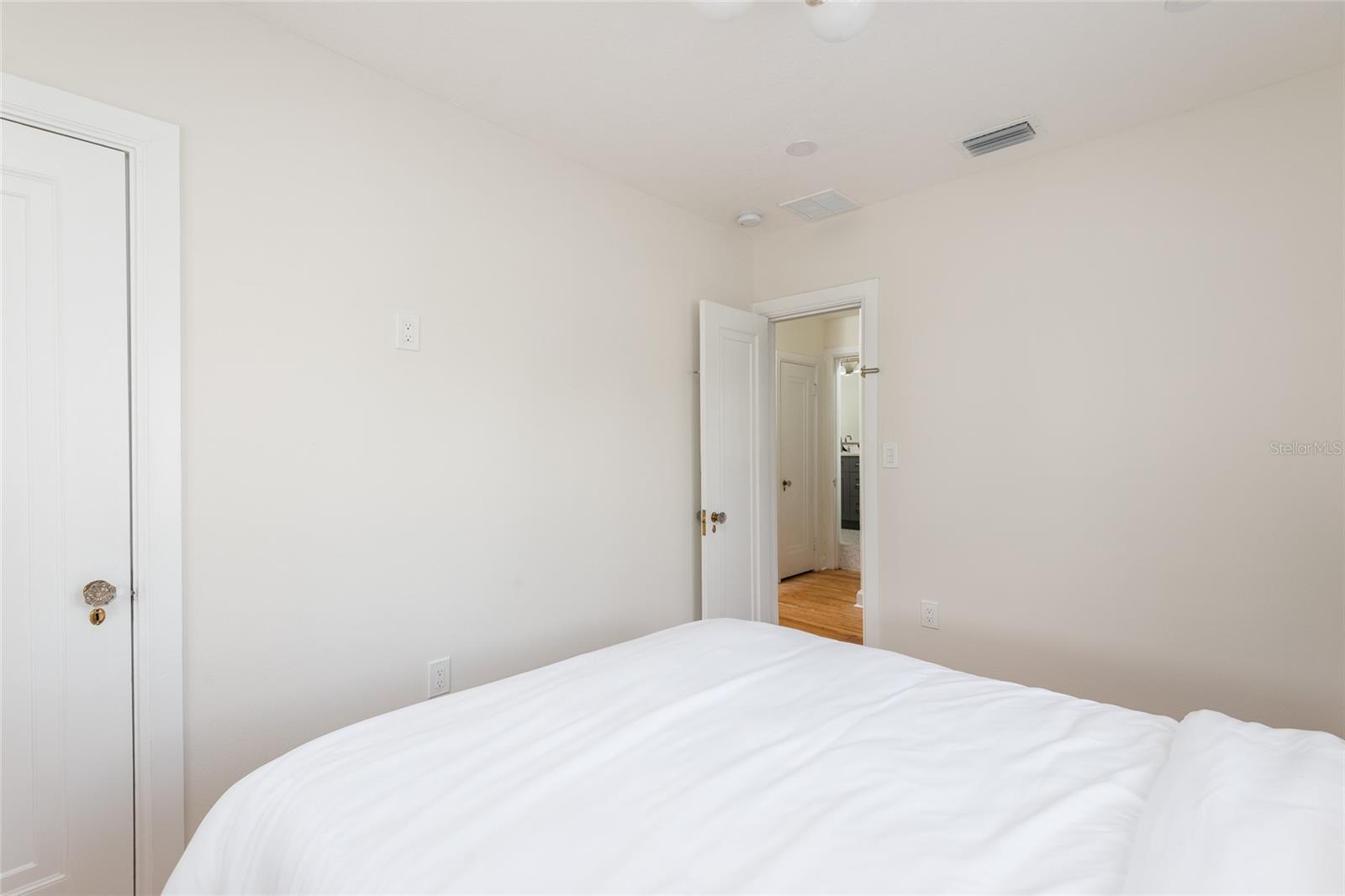 DAVIS ISLANDS PB10 PG52 TO 57 - Residential