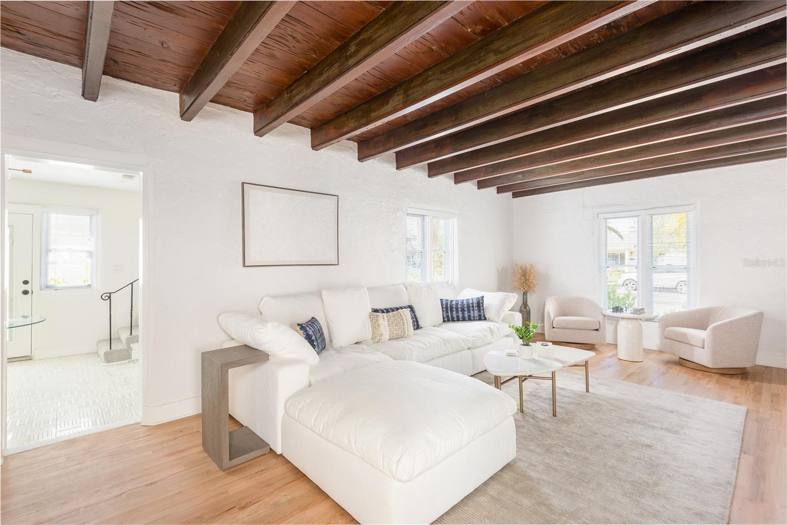 DAVIS ISLANDS PB10 PG52 TO 57 - Residential