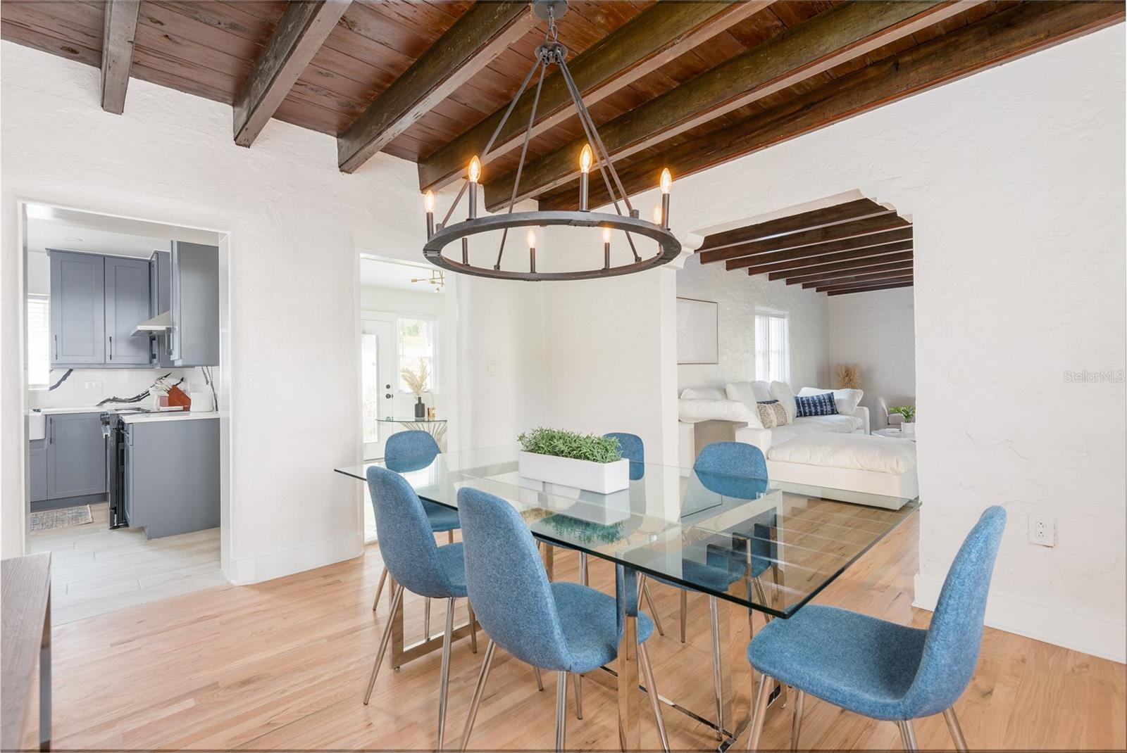 DAVIS ISLANDS PB10 PG52 TO 57 - Residential