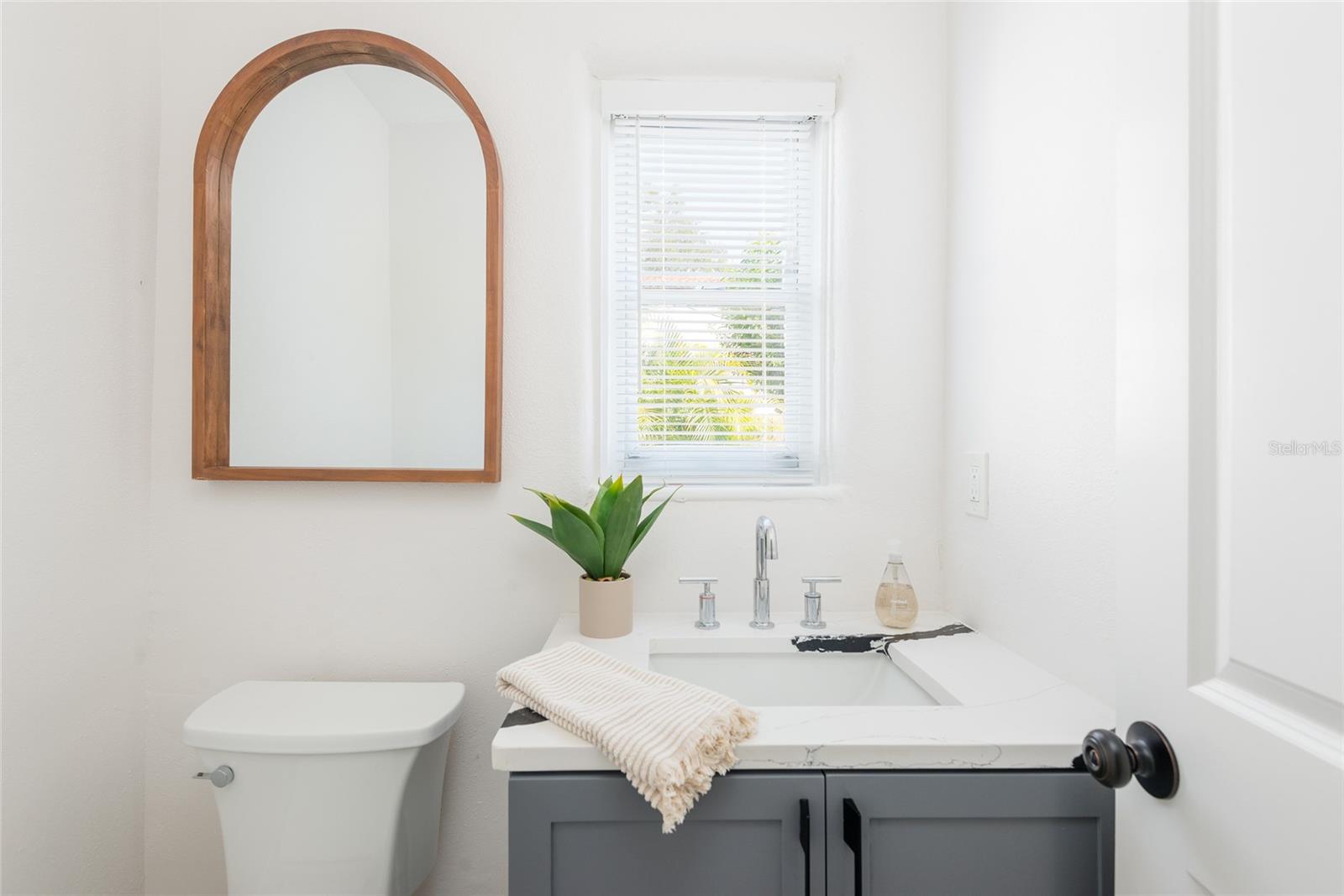 DAVIS ISLANDS PB10 PG52 TO 57 - Residential