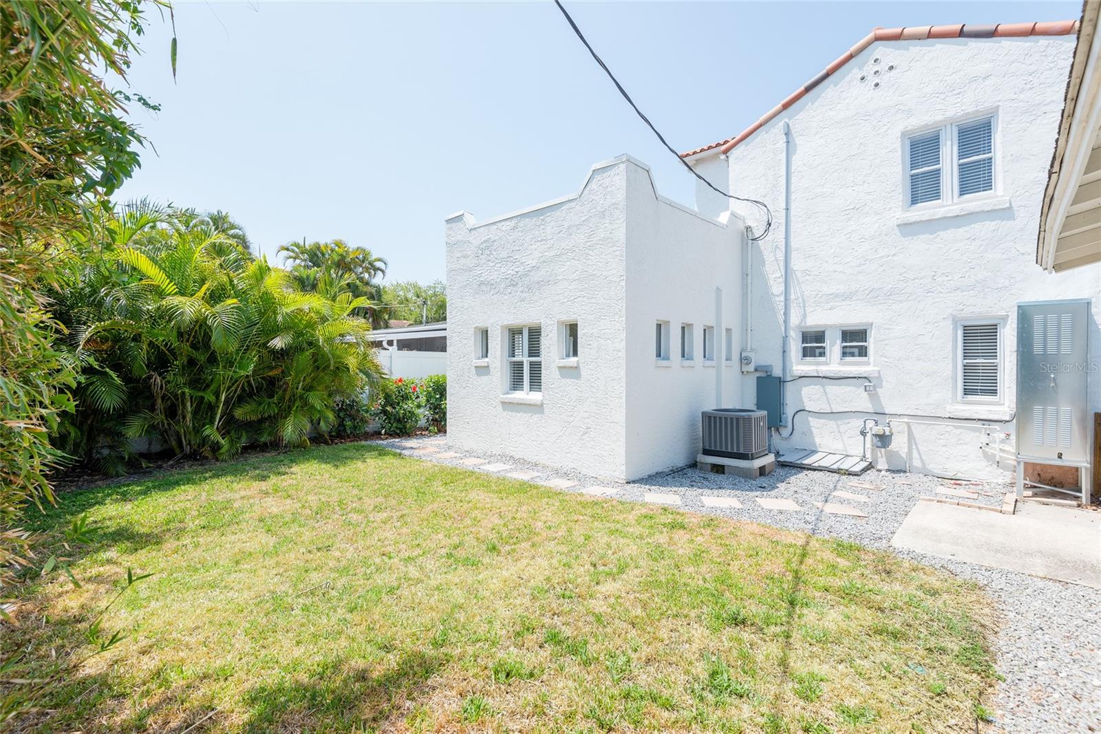 DAVIS ISLANDS PB10 PG52 TO 57 - Residential