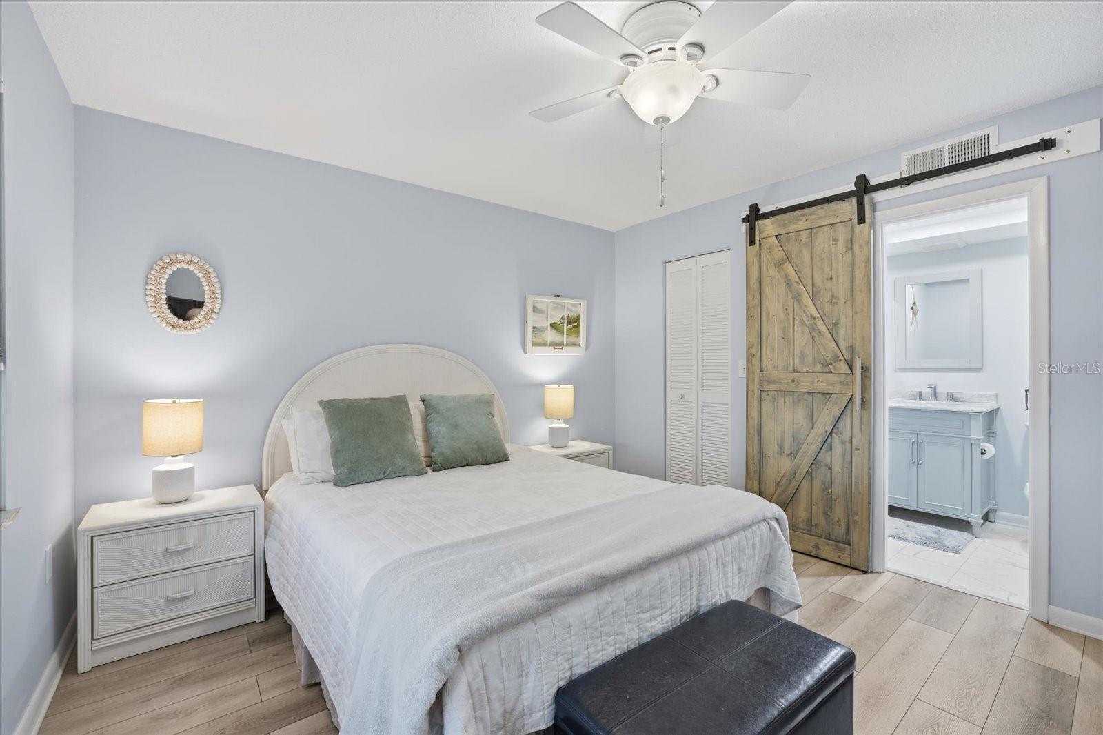 COUNTRY CLUB APTS - Residential