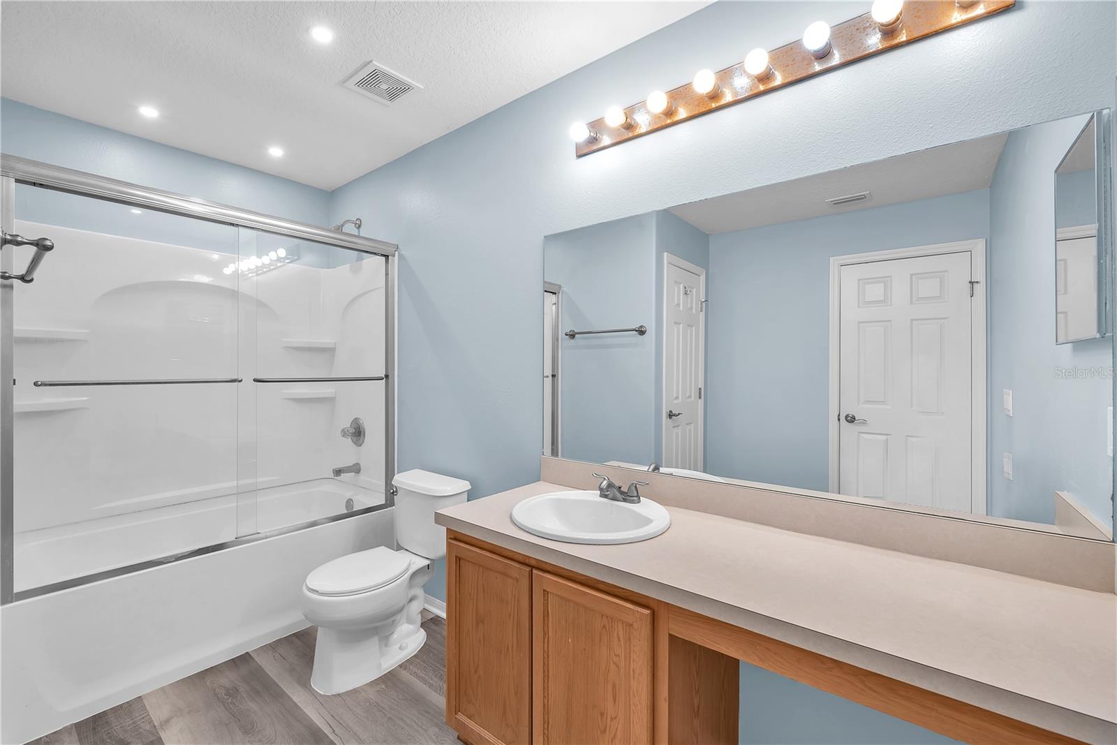 BRUSSELS BOY PH III & IV - Residential