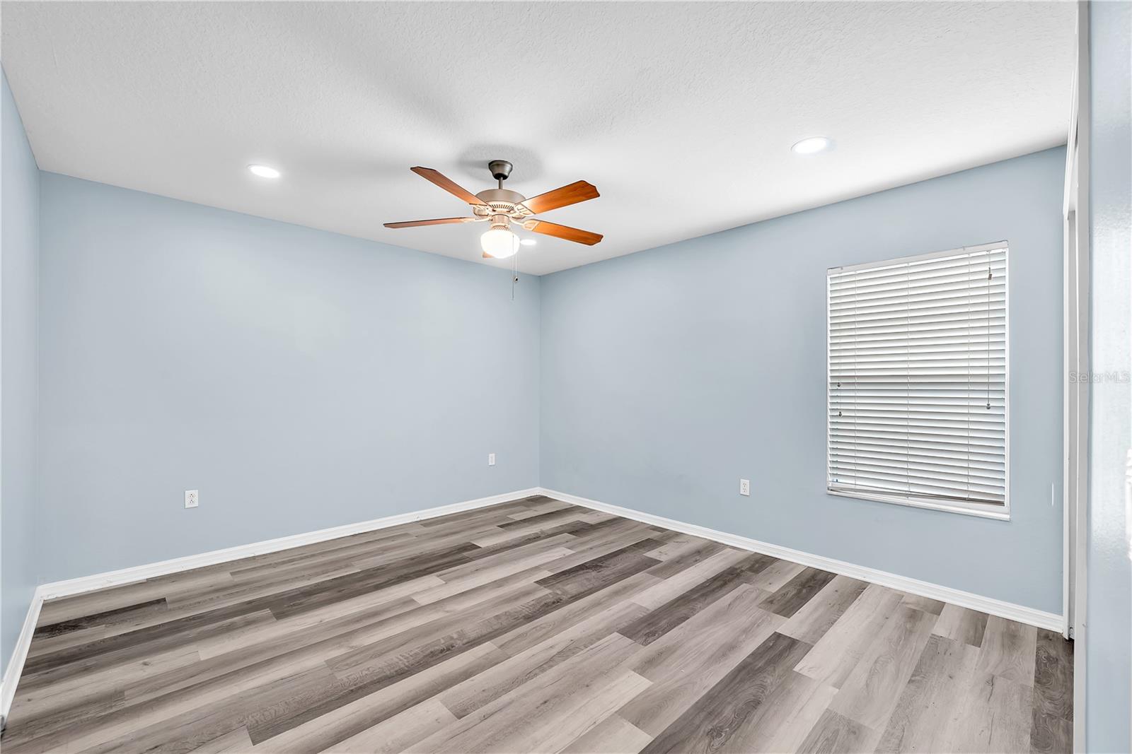 BRUSSELS BOY PH III & IV - Residential