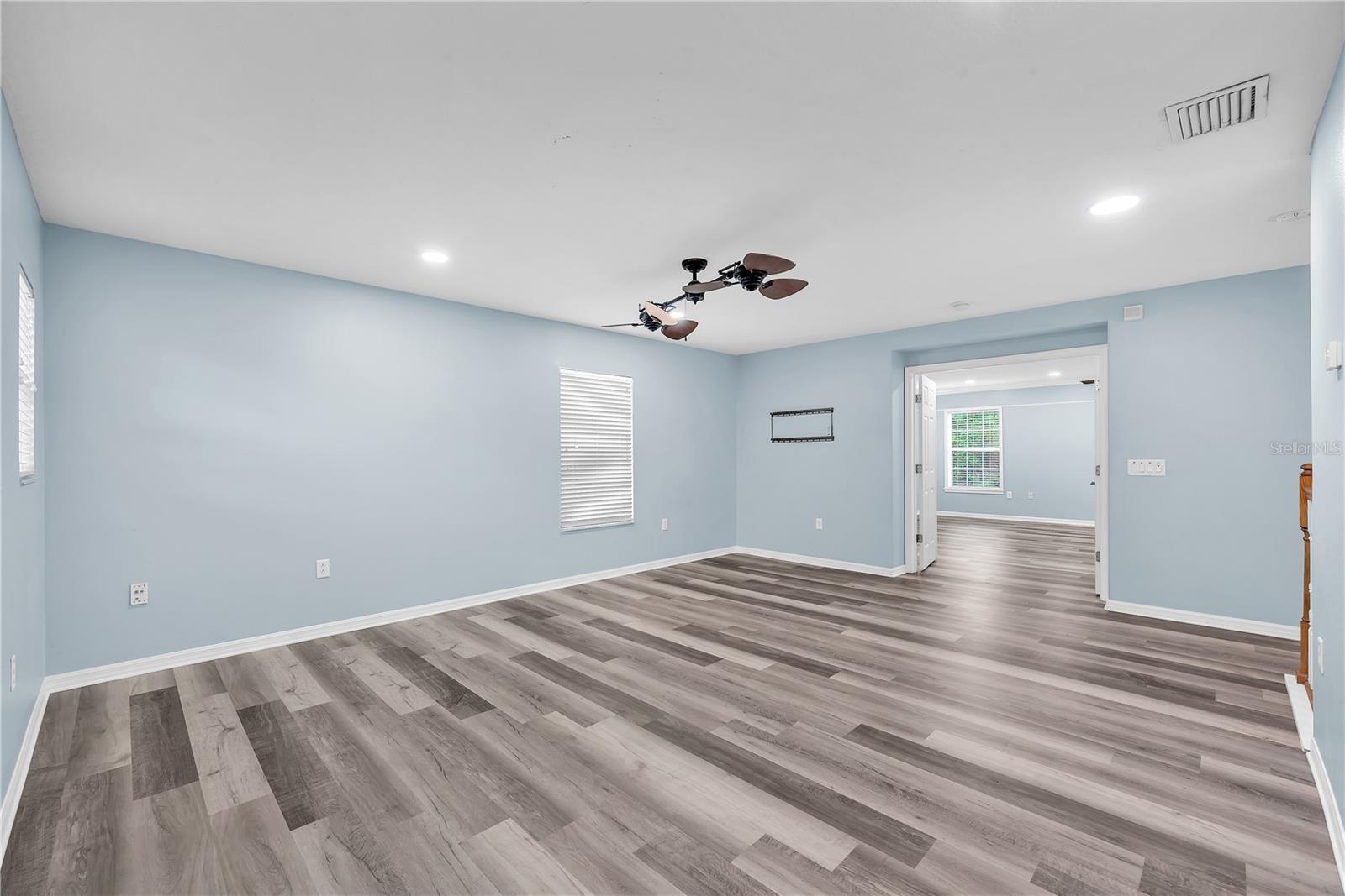 BRUSSELS BOY PH III & IV - Residential