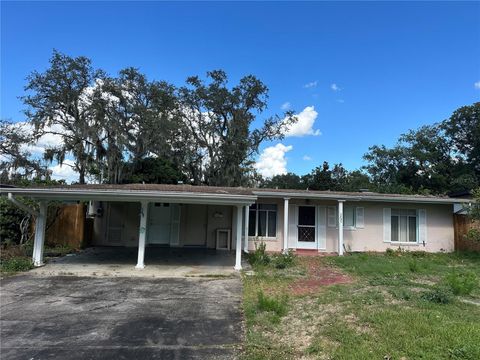 A home in WINTER PARK