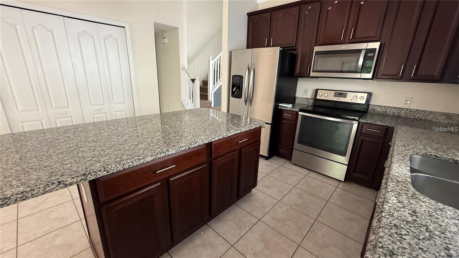 ESTANCIA - Residential