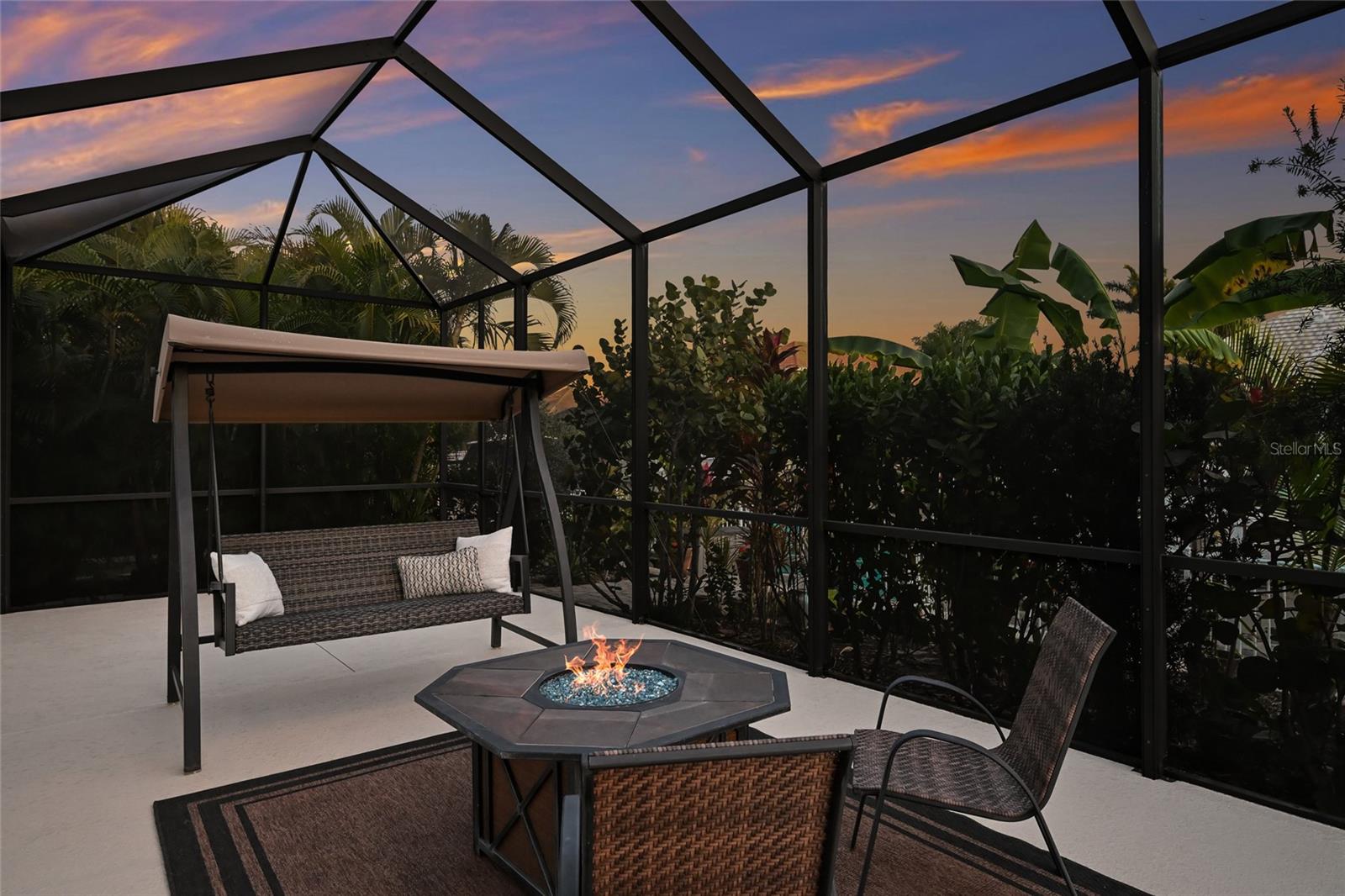 HARBOUR WALK - Residential