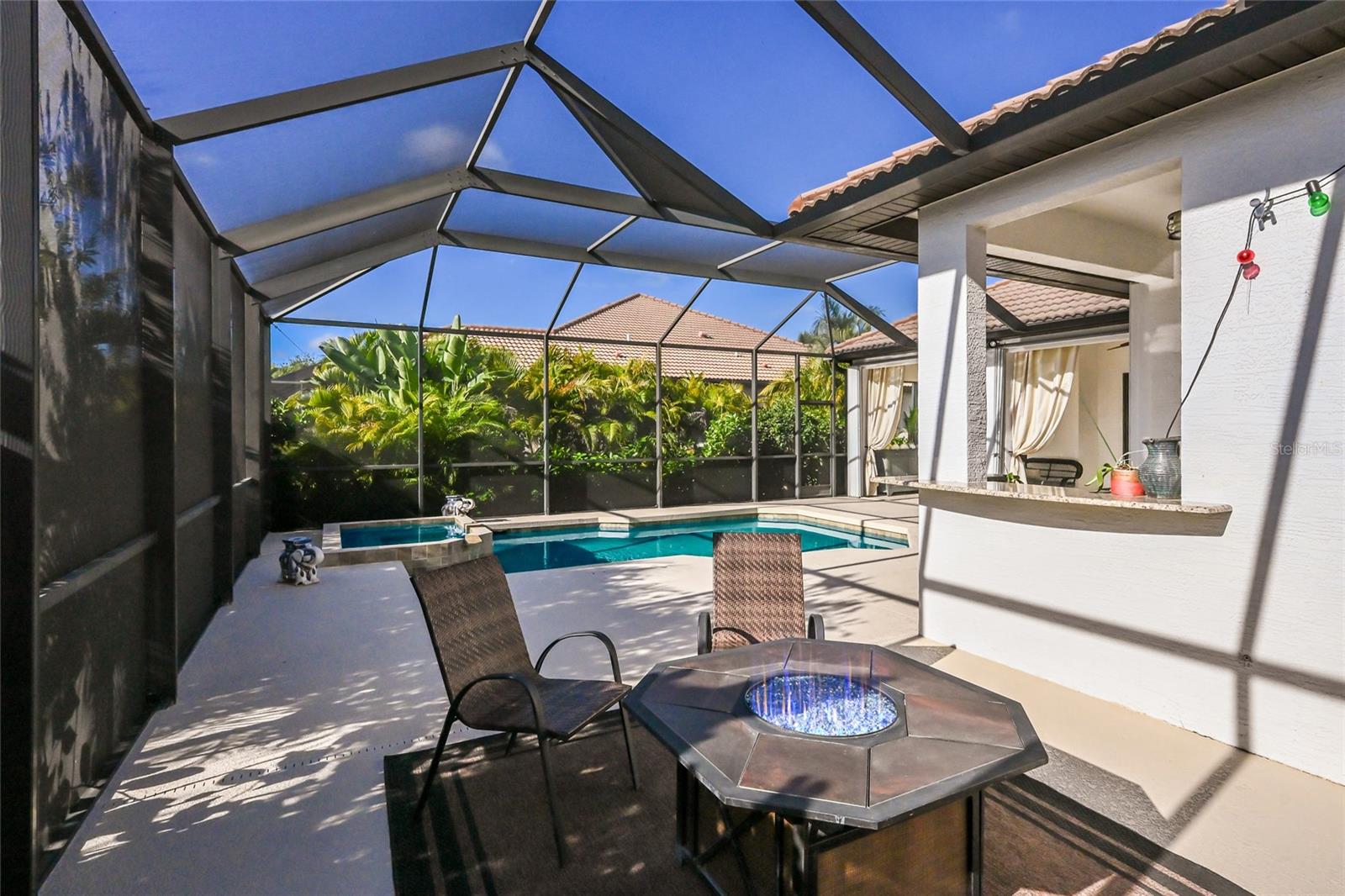 HARBOUR WALK - Residential