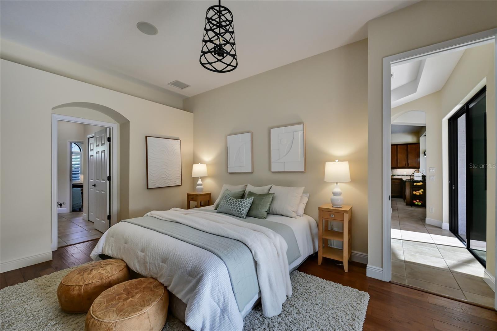 HARBOUR WALK - Residential