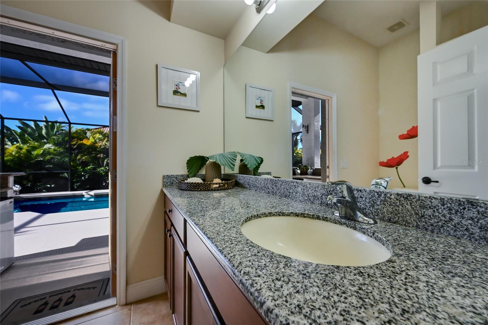 HARBOUR WALK - Residential