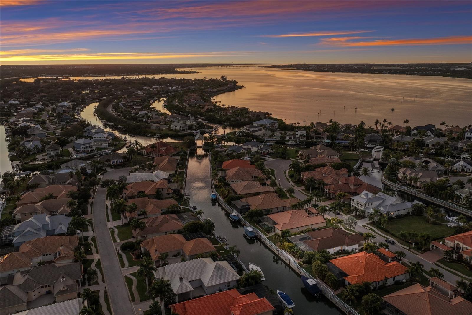 HARBOUR WALK - Residential