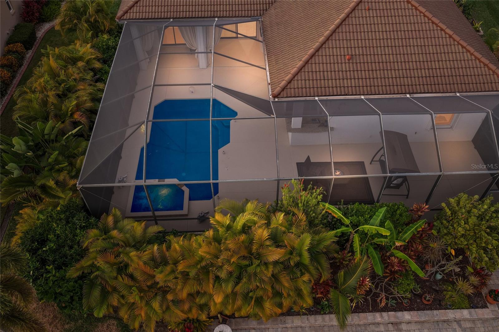 HARBOUR WALK - Residential