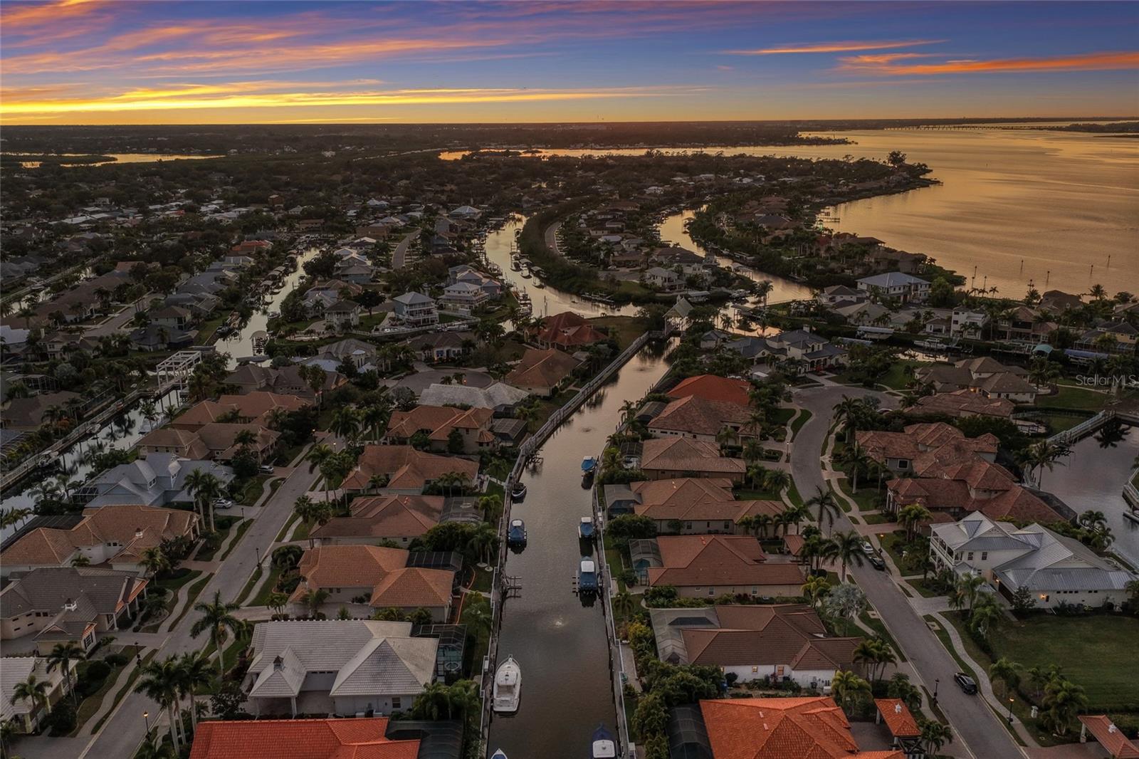 HARBOUR WALK - Residential