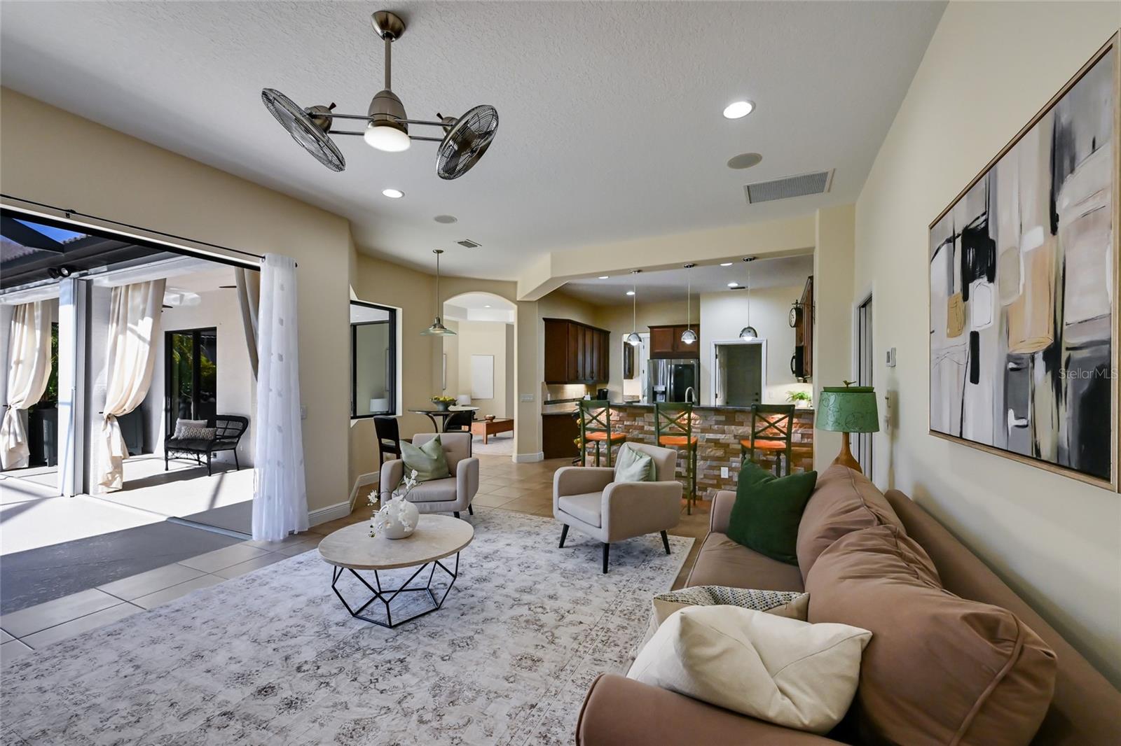 HARBOUR WALK - Residential