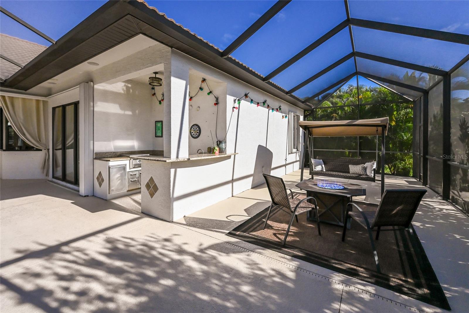 HARBOUR WALK - Residential