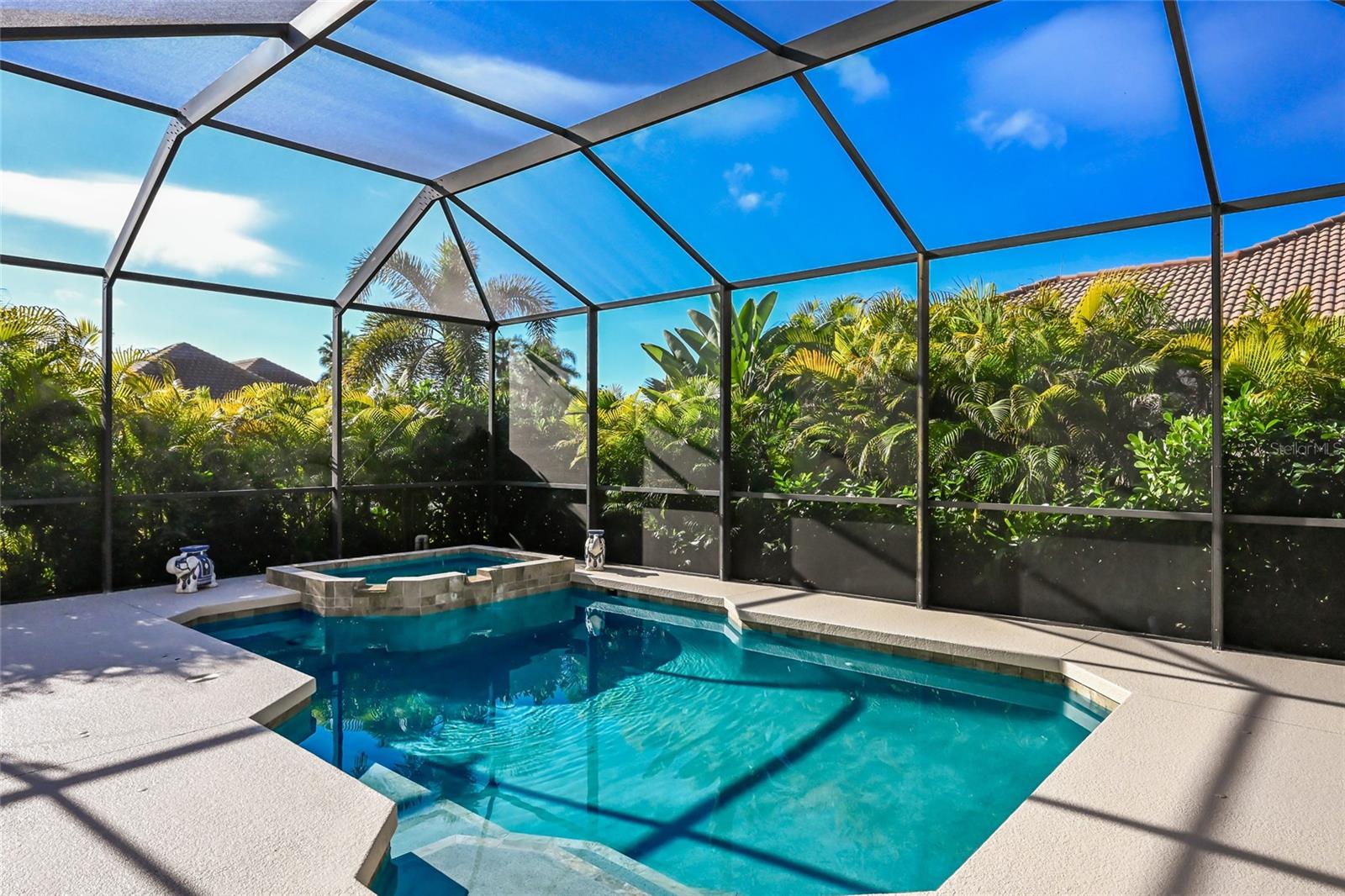 HARBOUR WALK - Residential