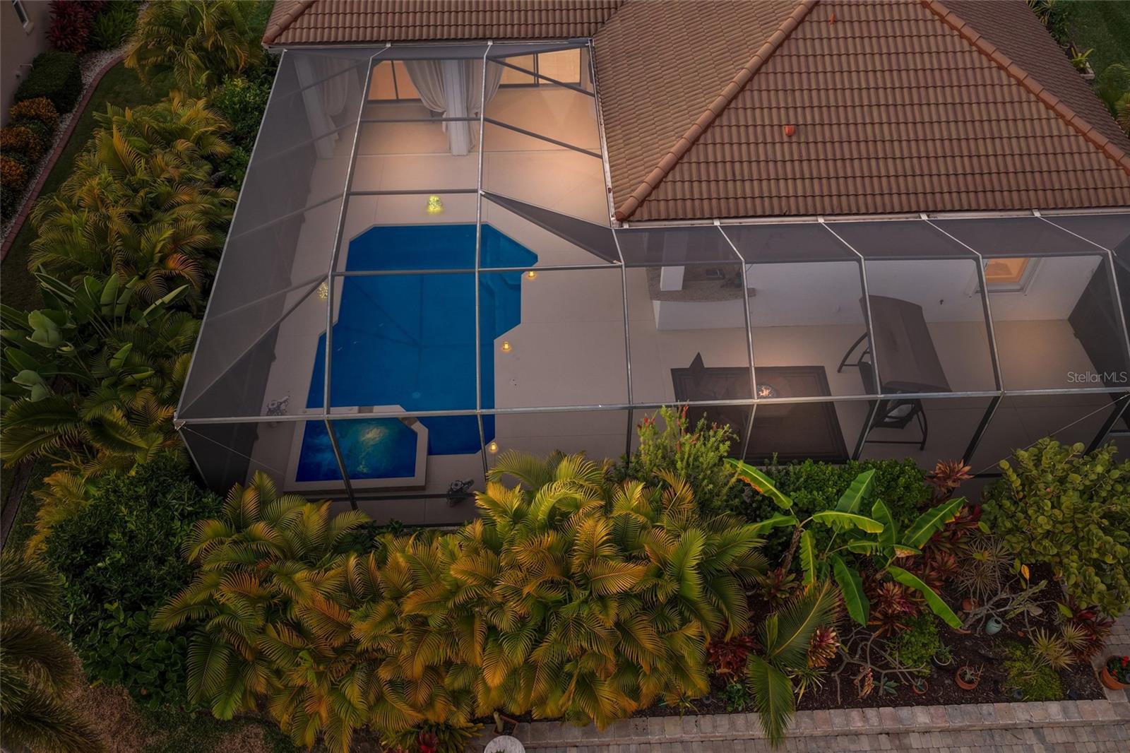 HARBOUR WALK - Residential