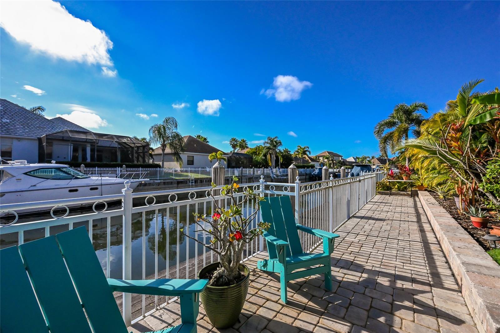 HARBOUR WALK - Residential