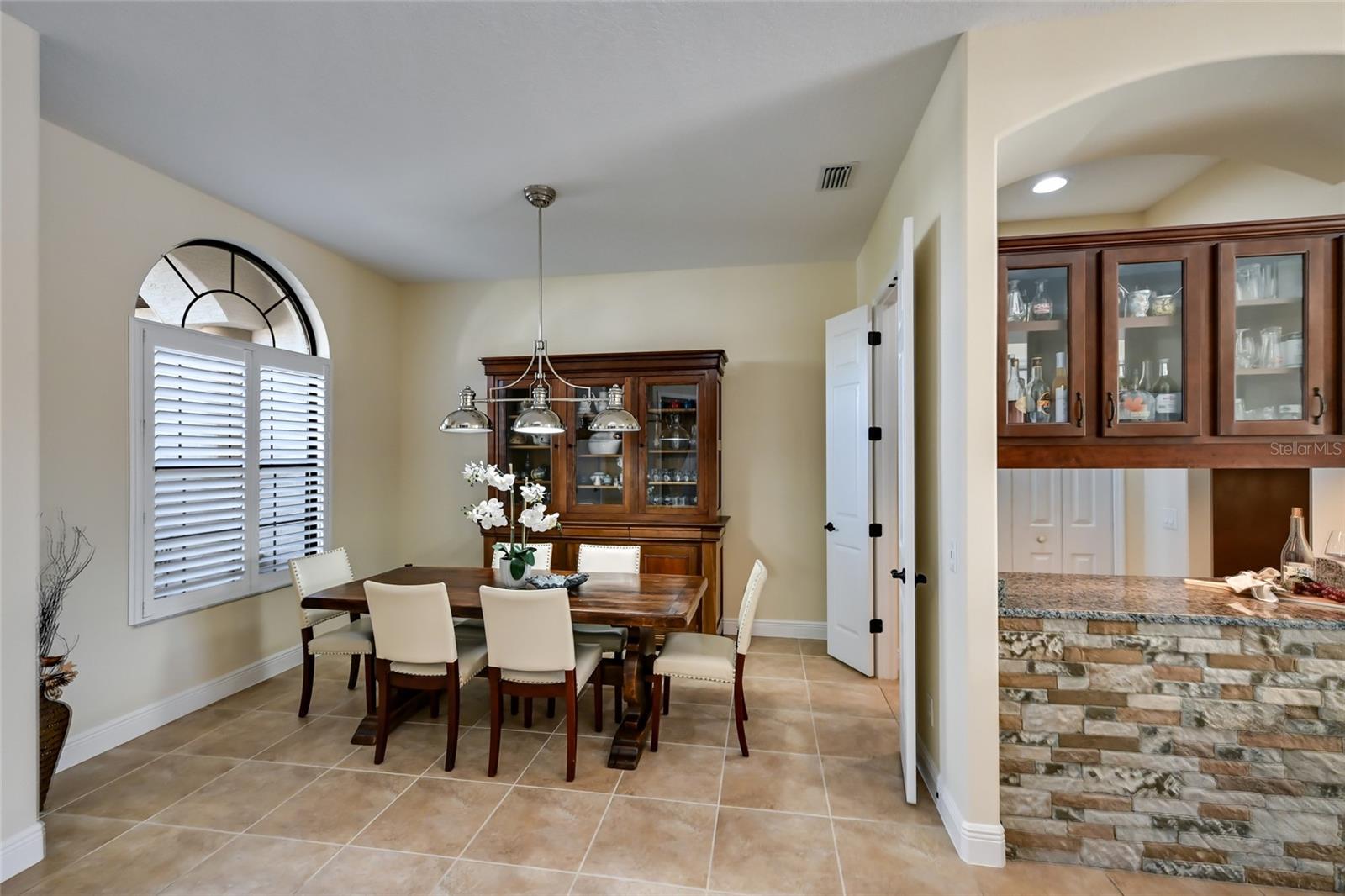 HARBOUR WALK - Residential