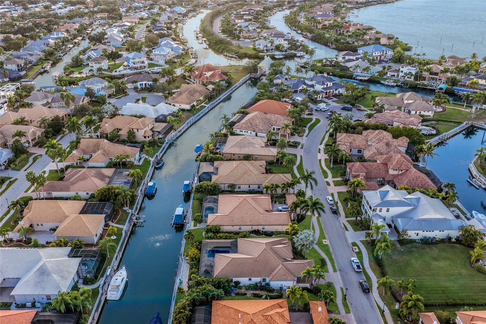 HARBOUR WALK - Residential