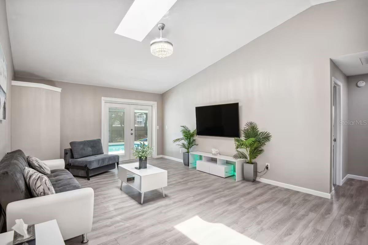 BAY PORT COLONY PH III UN 1 - Residential