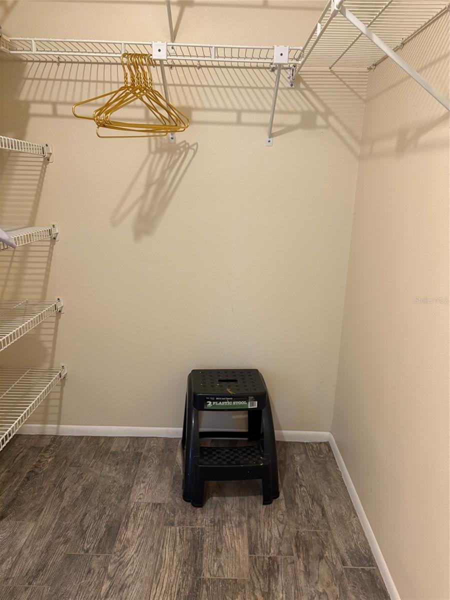 SOUTH VENICE - Residential