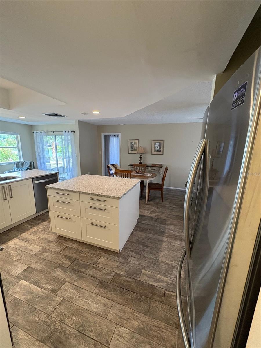 SOUTH VENICE - Residential