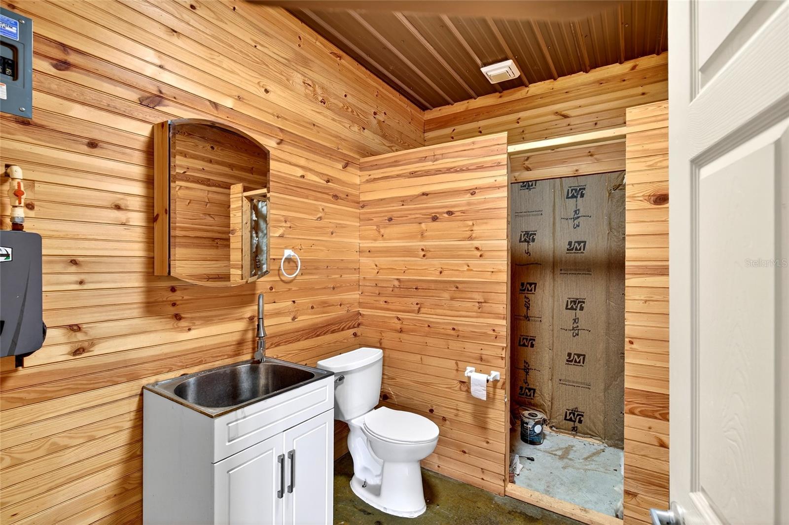 NO SUBDIVISION - Residential