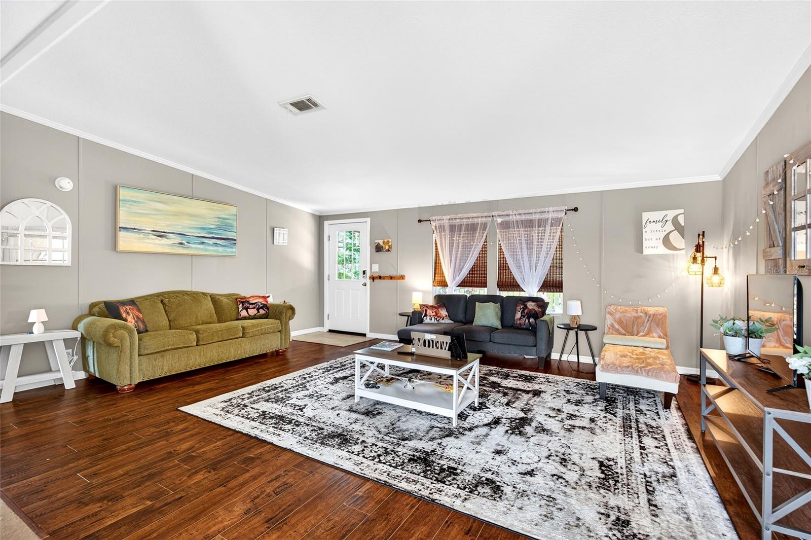 NO SUBDIVISION - Residential