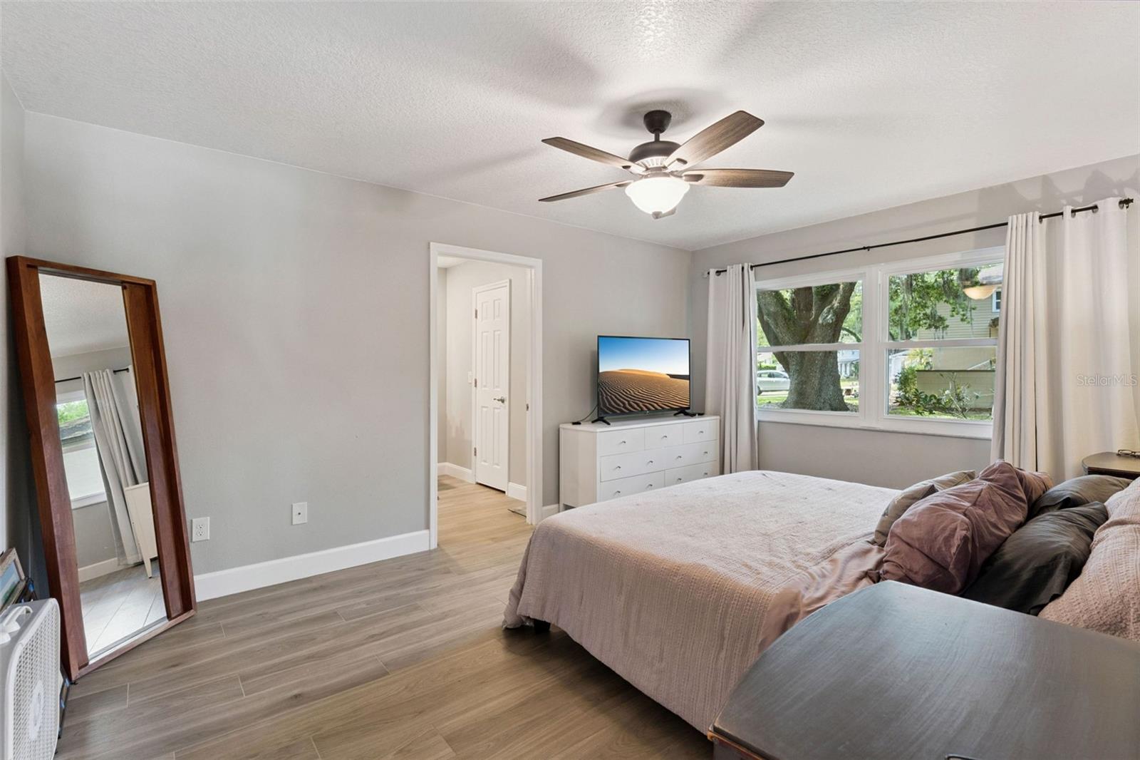 SPRING OAKS UNIT 5 - Residential