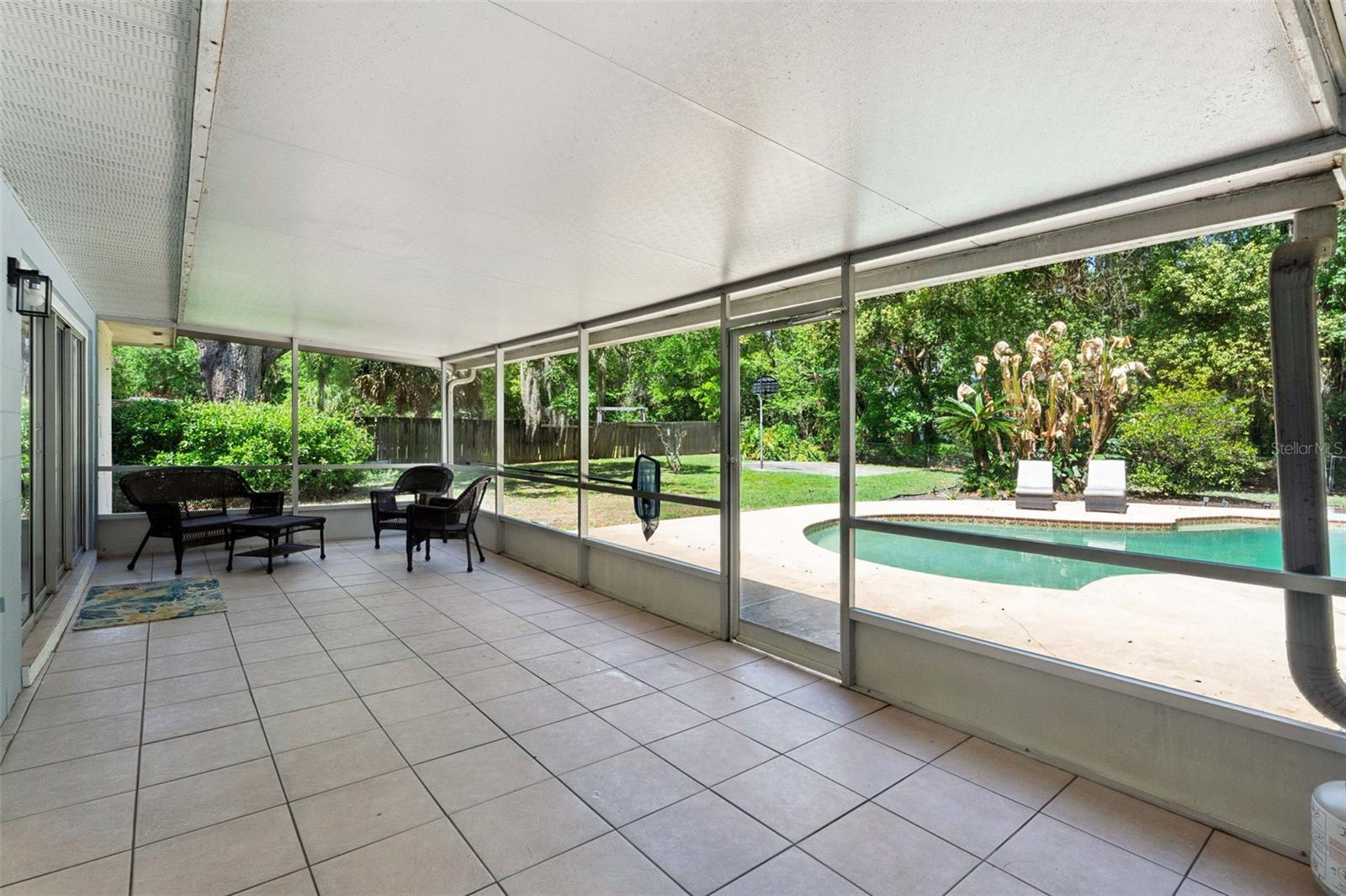 SPRING OAKS UNIT 5 - Residential